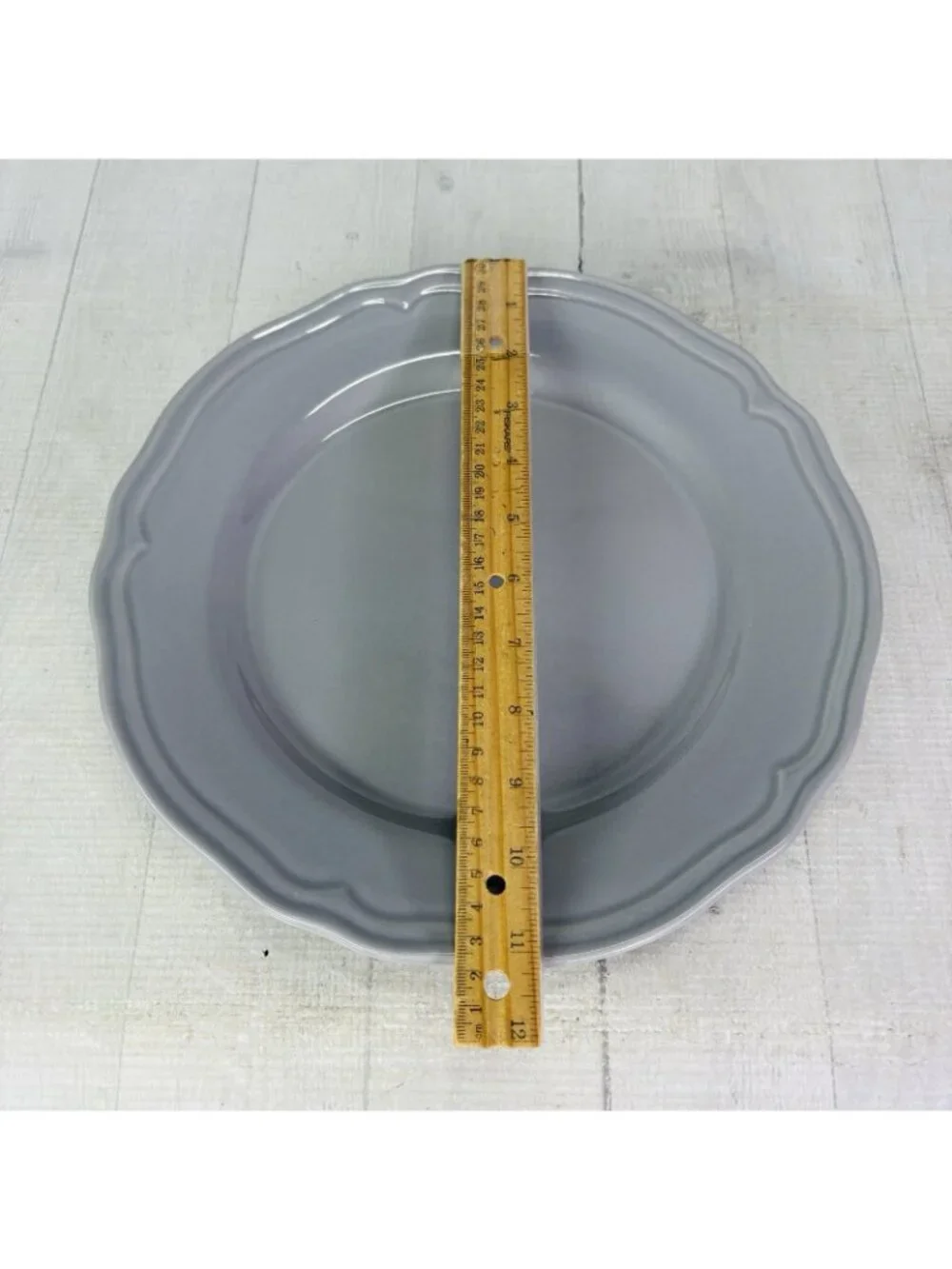 Ikea of Sweden ARV GRAY 15541 Scalloped Portugal Earthenware Dinner Plates Set 4